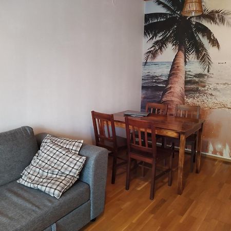 Ferienwohnung Kaukajaerven Joutsen - Valoisa Ja Tilava Kaksio Tampere Exterior foto